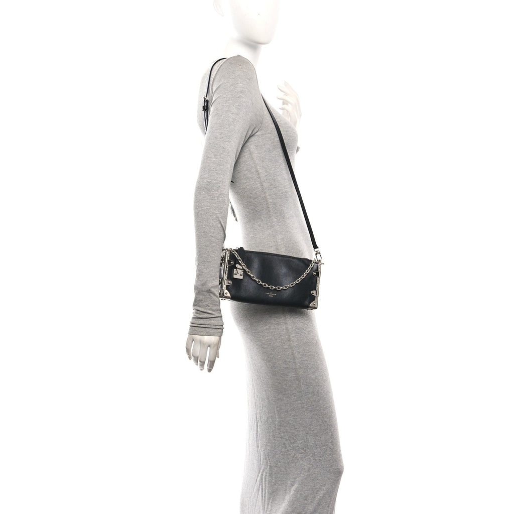 Calfskin Slim Trunk Black