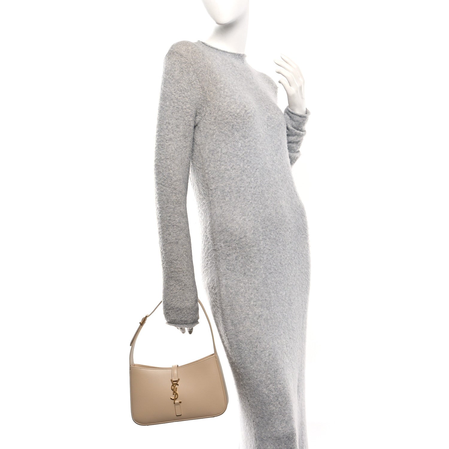Smooth Calfskin Le 5 A 7 Hobo Ivory