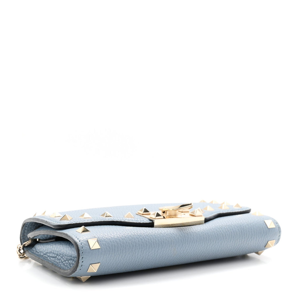Pebbled Calfskin Rockstud Flip Lock Wallet On Chain Niagara