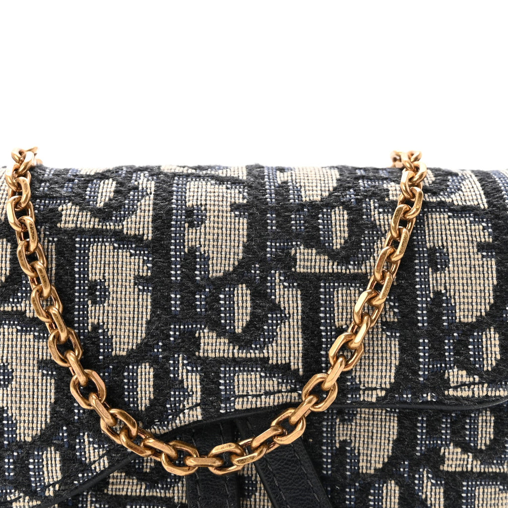 Oblique Nano Saddle Chain Pouch Blue
