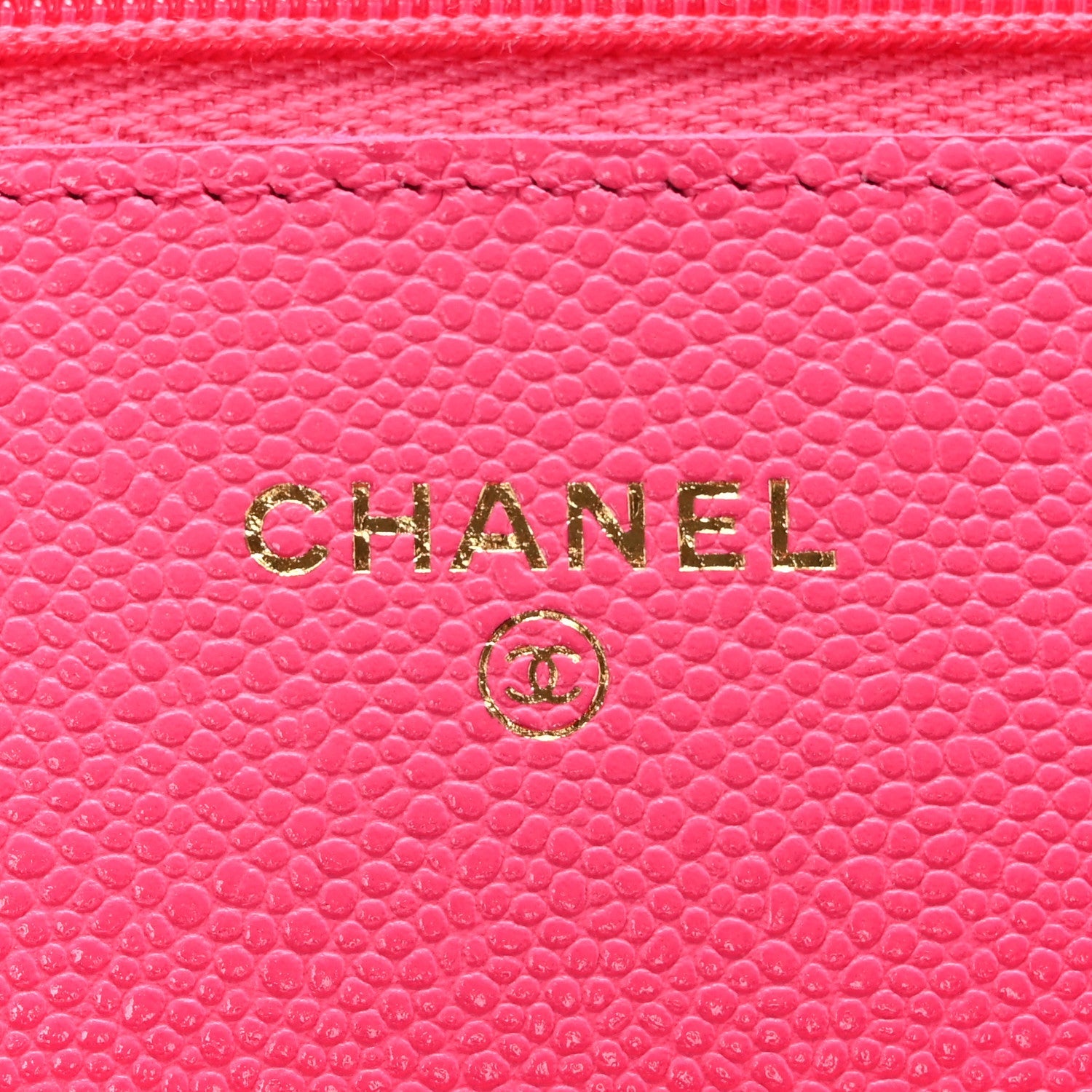 Caviar Quilted Wallet on Chain WOC Fuchsia