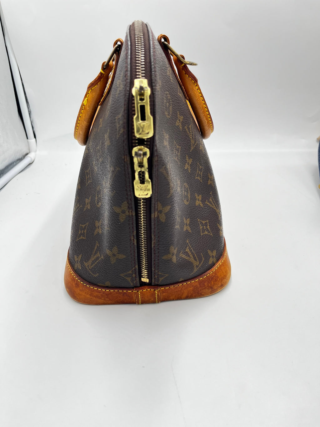 Louis Vuitton Alma Handbag Monogram Canvas Brown Canvas Handbag ( )