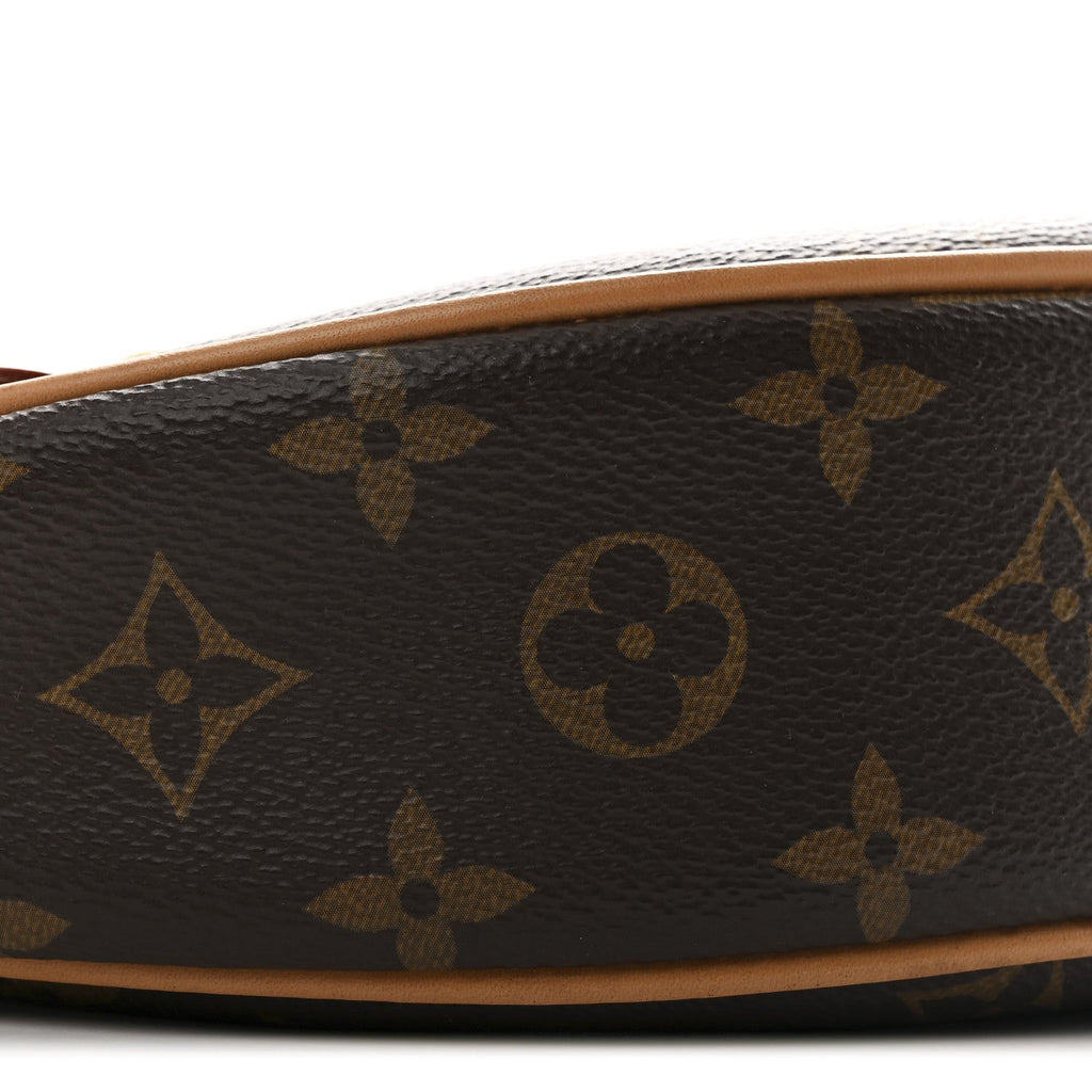 Monogram Loop