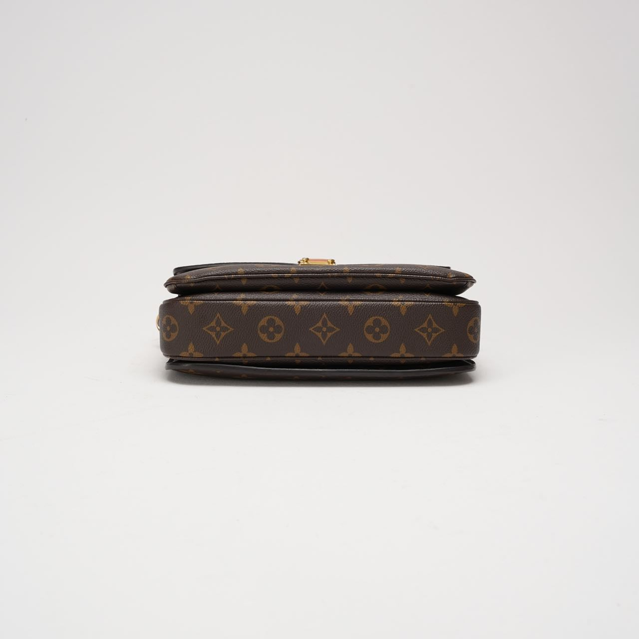 Louis Vuitton Pochette Métis Monogram Canvas 2022
