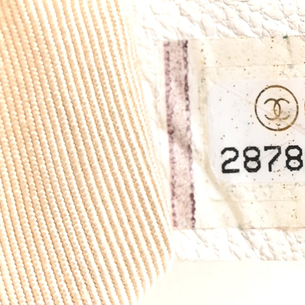 Goatskin Quilted Medium Chanel 19 Flap White