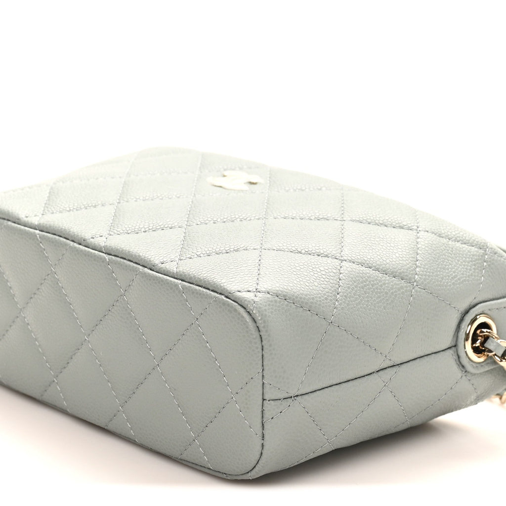 Caviar Quilted Hobo Clutch With Chain Light Green Light Green