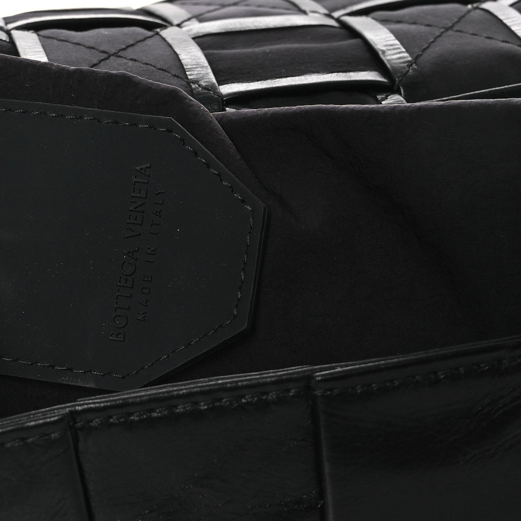 Paper Calfskin Maxi Intrecciato Small Cassette Crossbody Bag Black