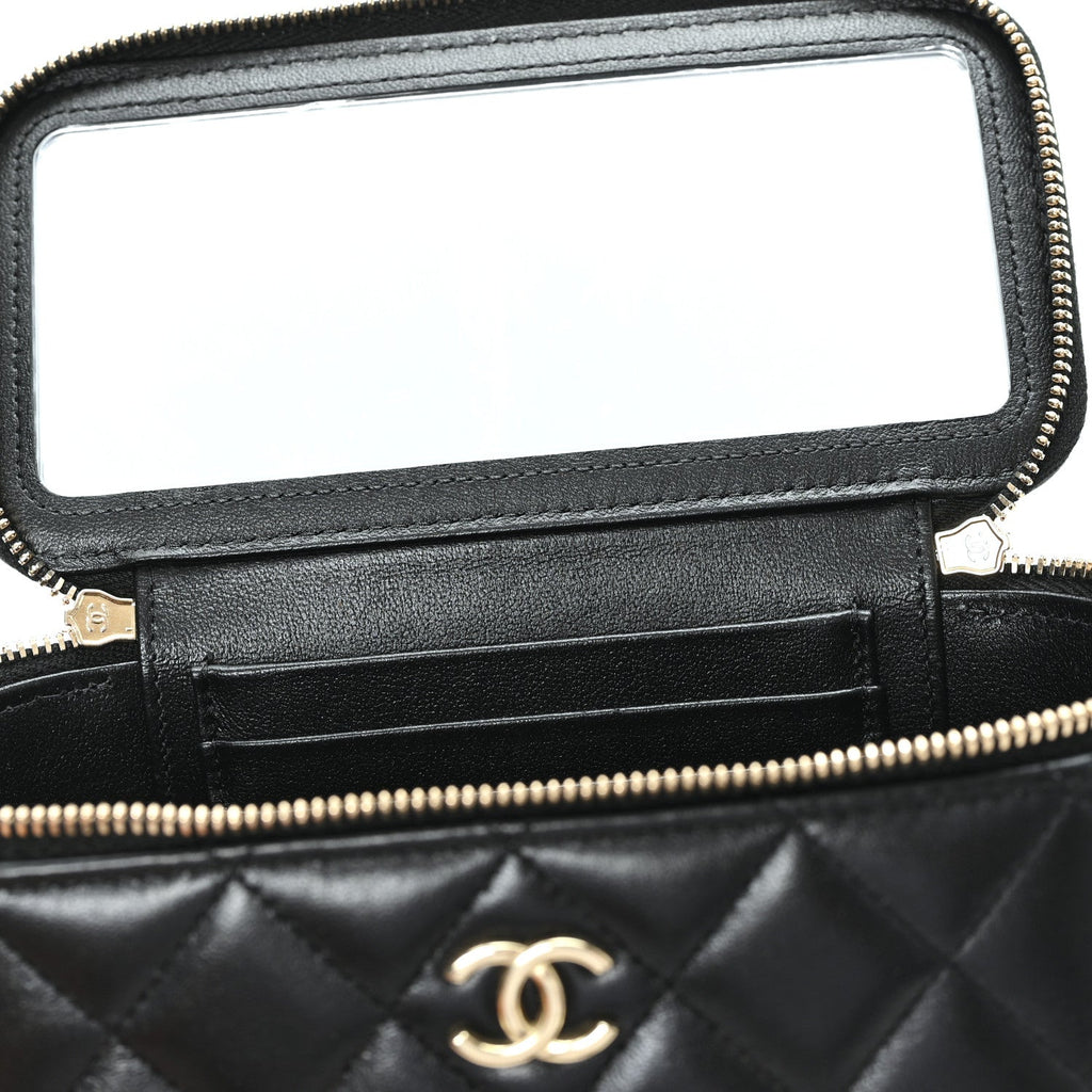 Lambskin Quilted Small Top Handle Vanity Case With Chain Black