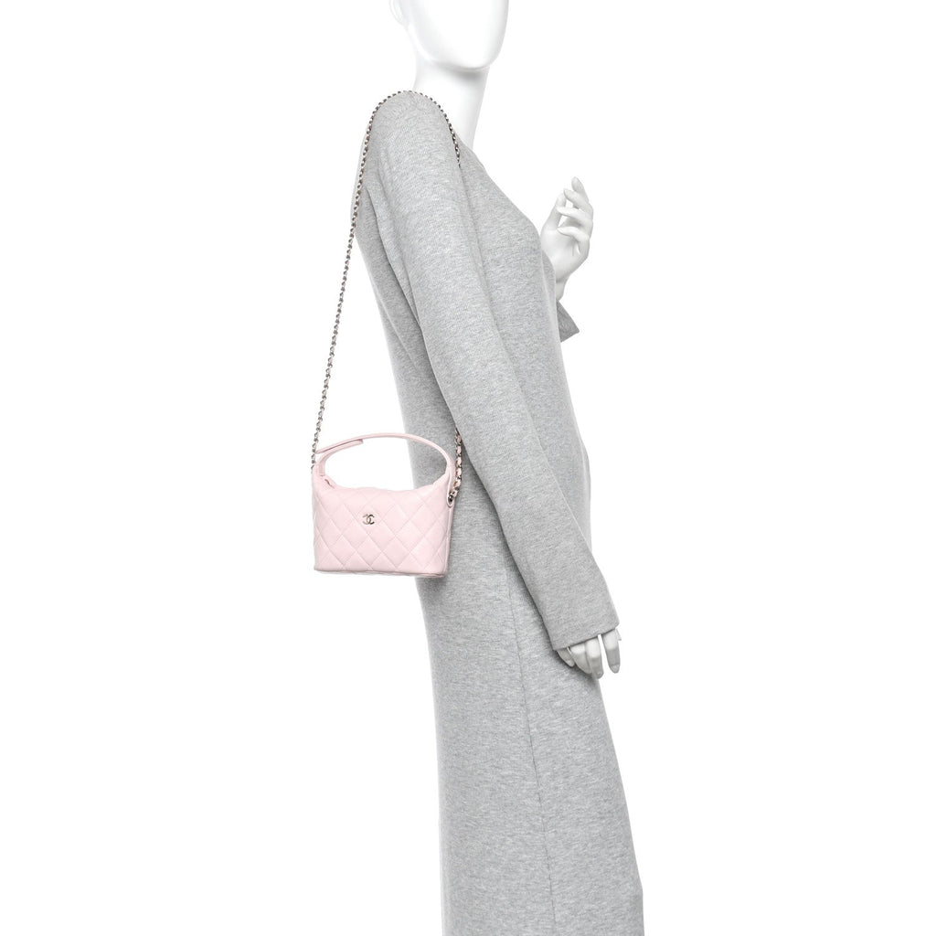 Caviar Quilted Hobo Clutch With Chain Light Pink