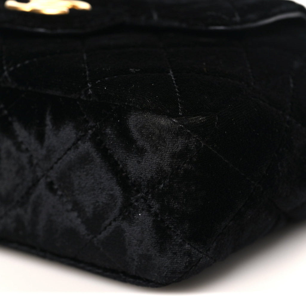 Velvet Quilted Small Wavy CC Hobo Black Hobo Black