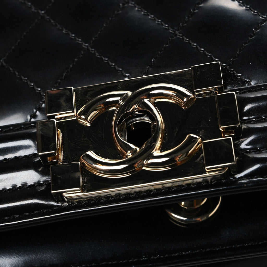 Iridescent Glazed Calfskin Quilted New Medium Boy Flap Black