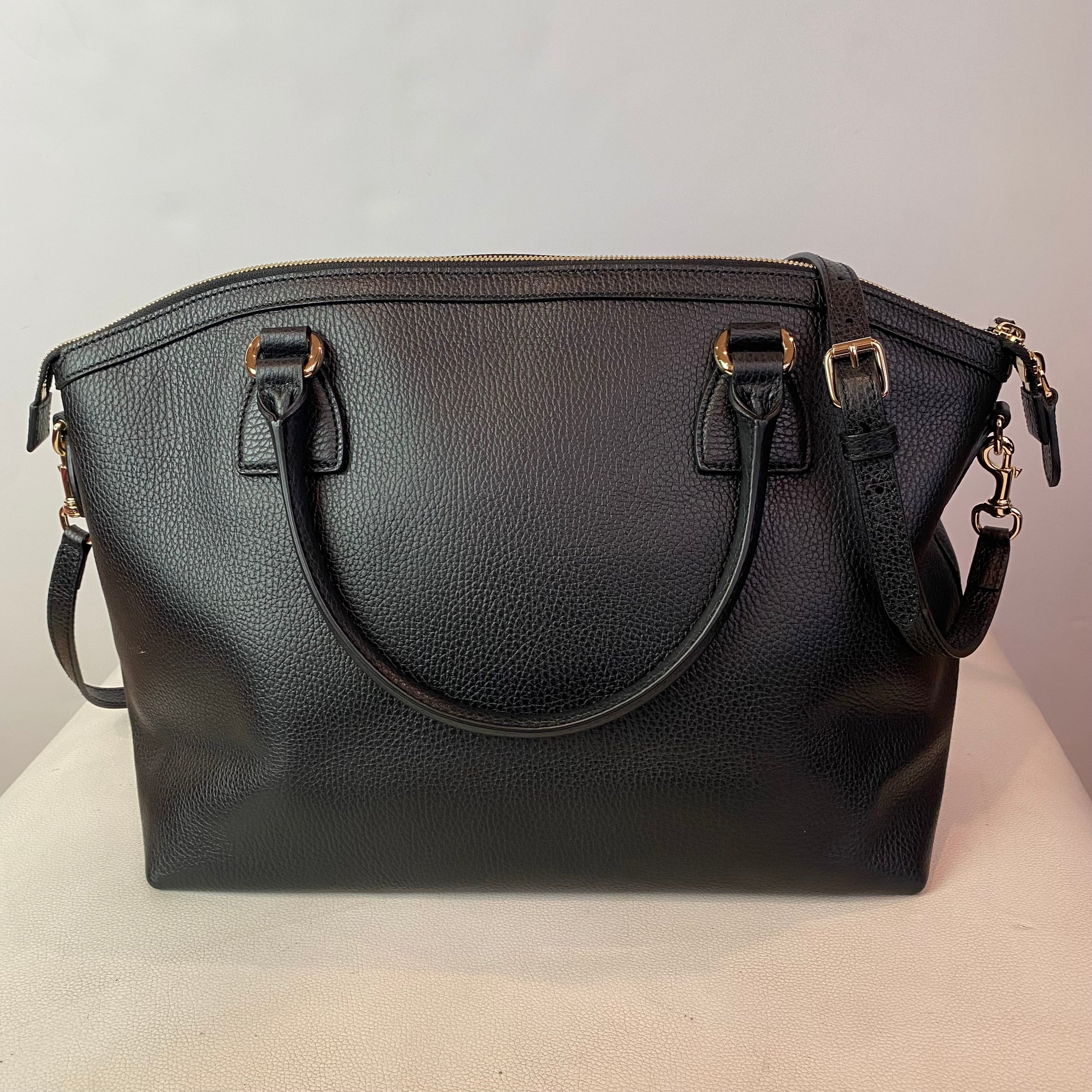 GUCCI Large Interlocking G’s Dome Tote Black Pebbled Leather Shoulder Bag