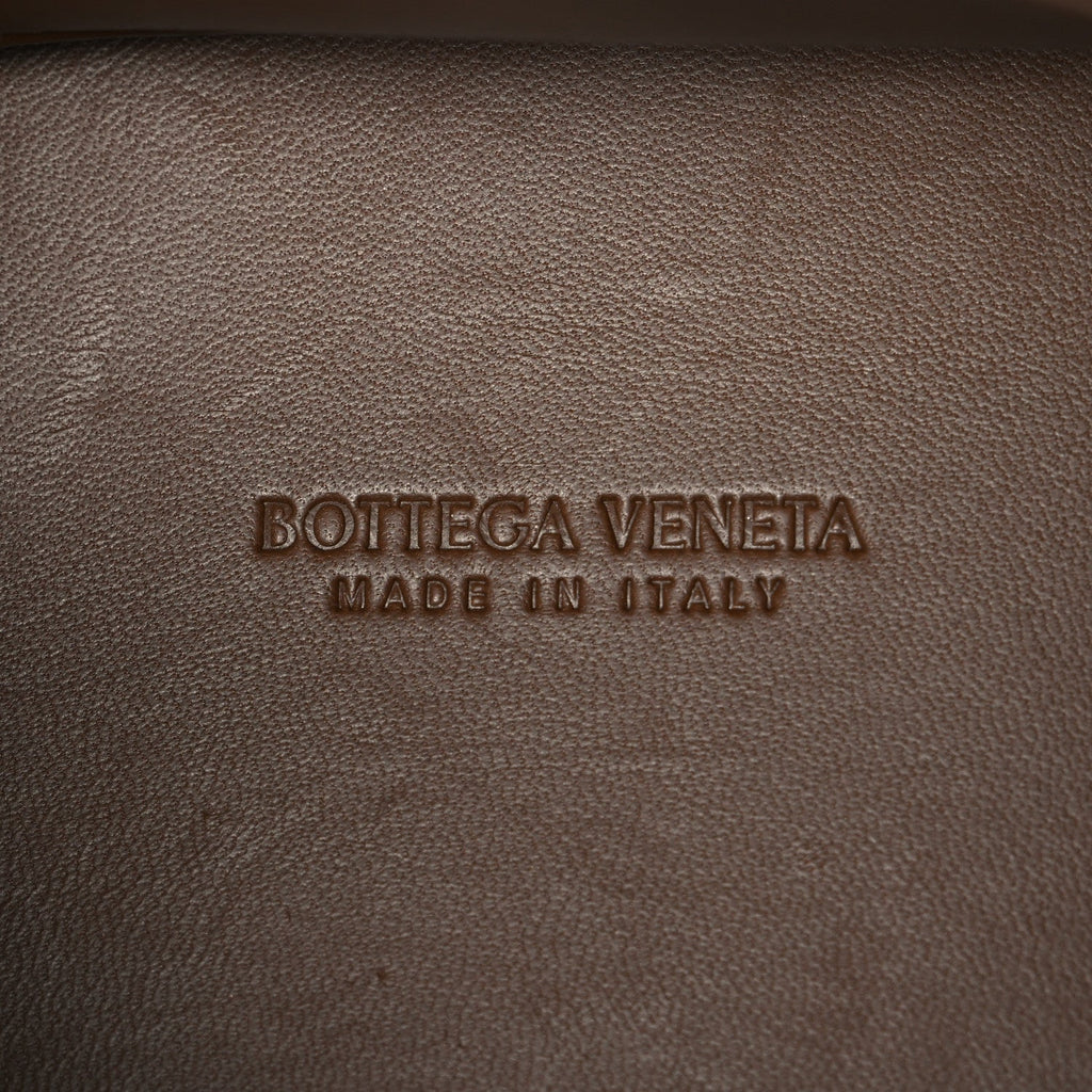 Nappa Intrecciato Small Andiamo Shoulder Bag Nocciola