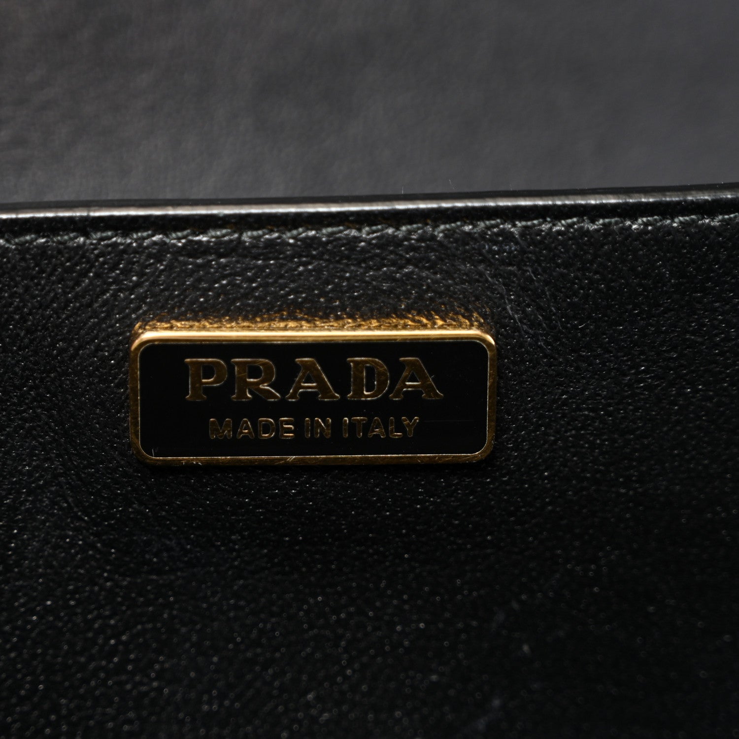 City Calf Saffiano Cahier Bag Black