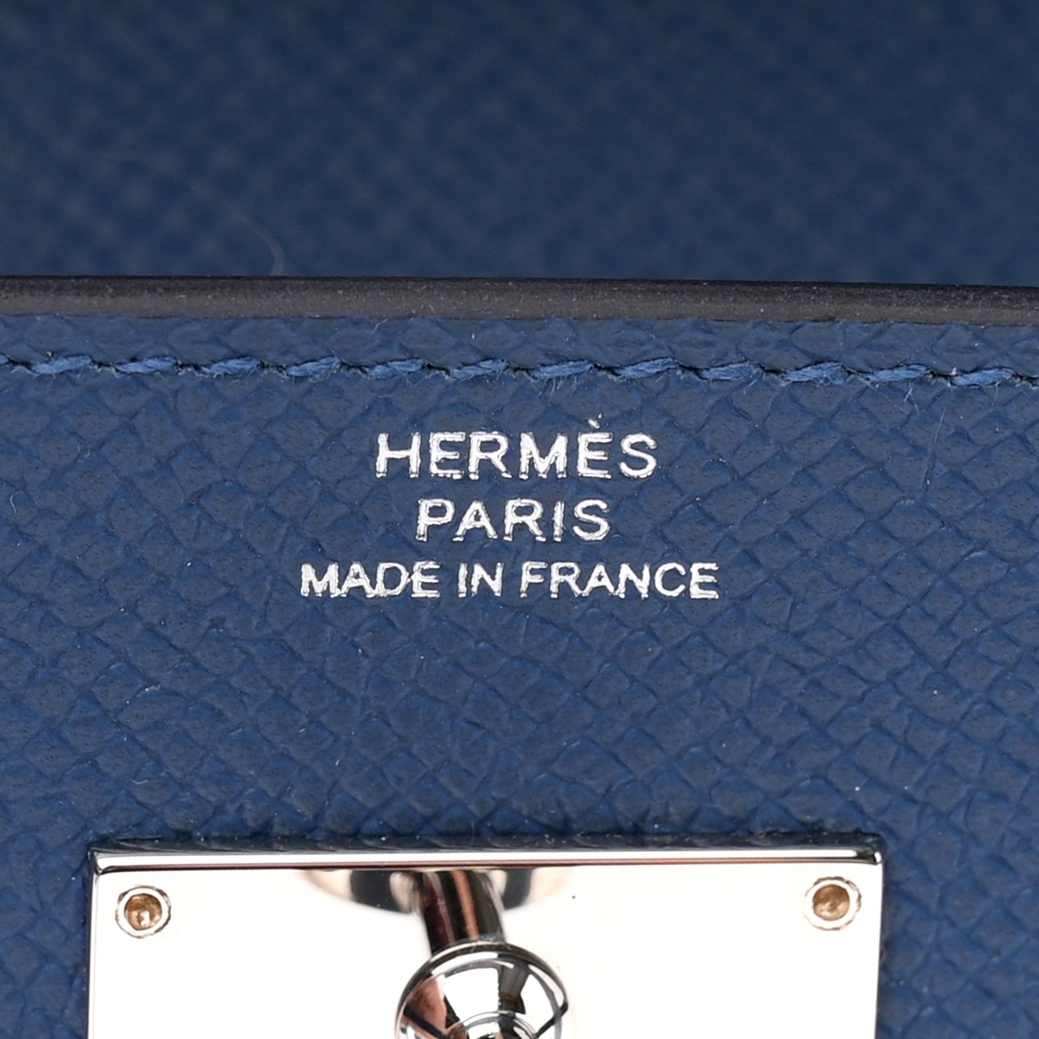 Epsom Kelly Wallet To Go Bleu Tie