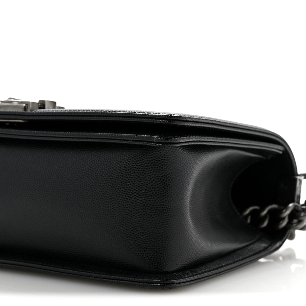 Caviar Quilted Medium Boy Flap Black