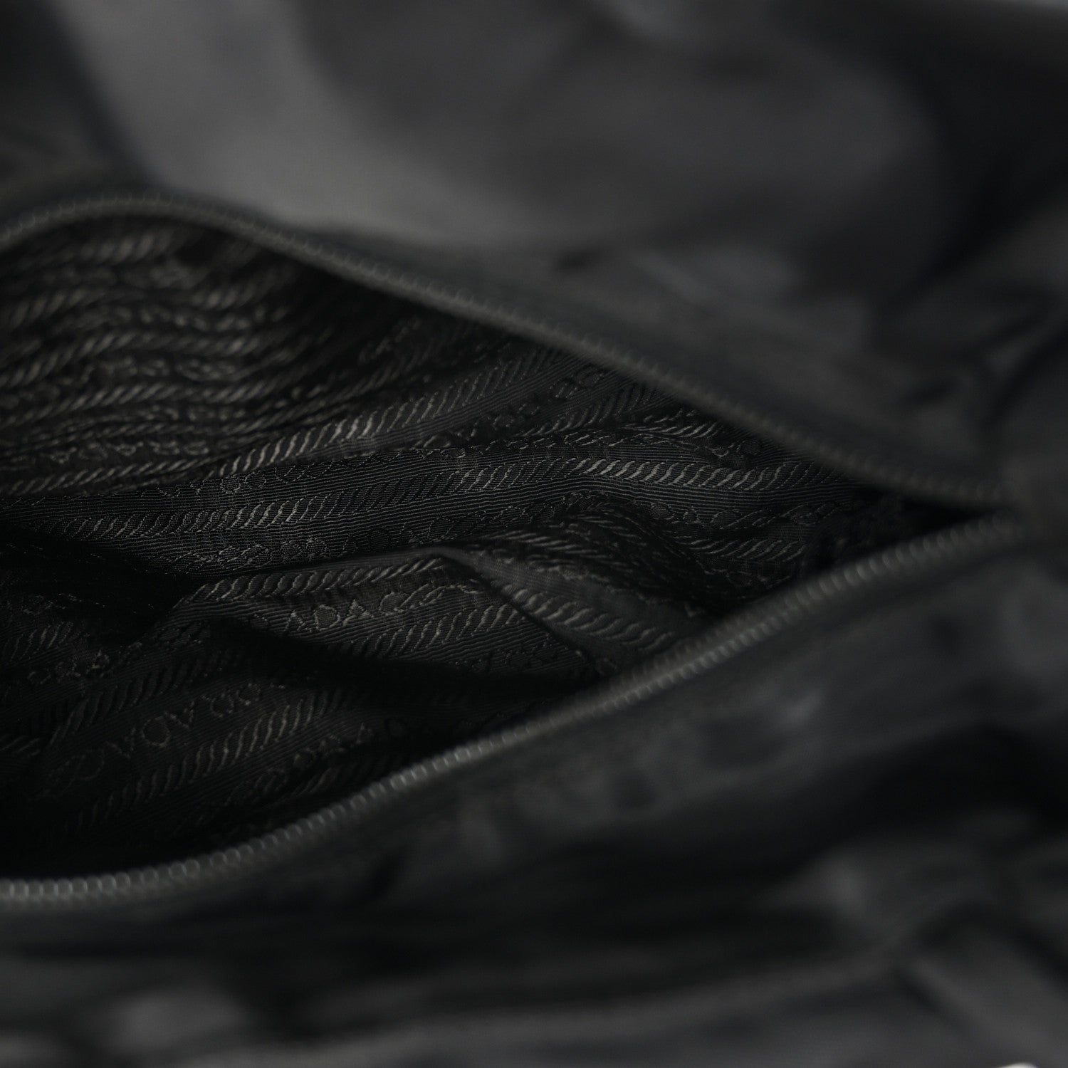 Tessuto Nylon Tote Black