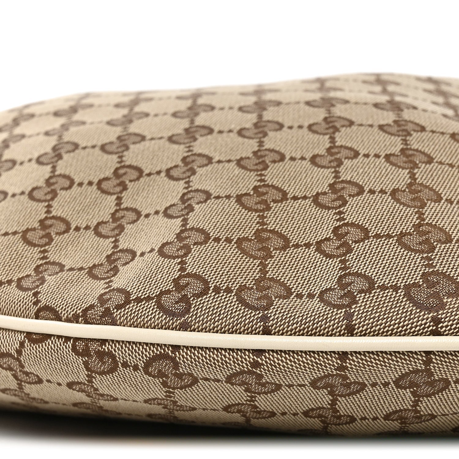 Monogram Large Wave Hobo Off White