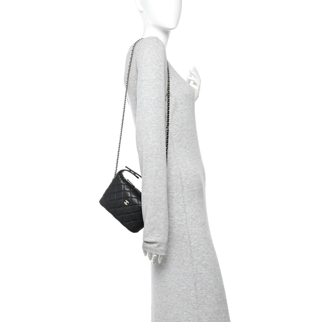 Caviar Quilted Hobo Clutch With Chain Black