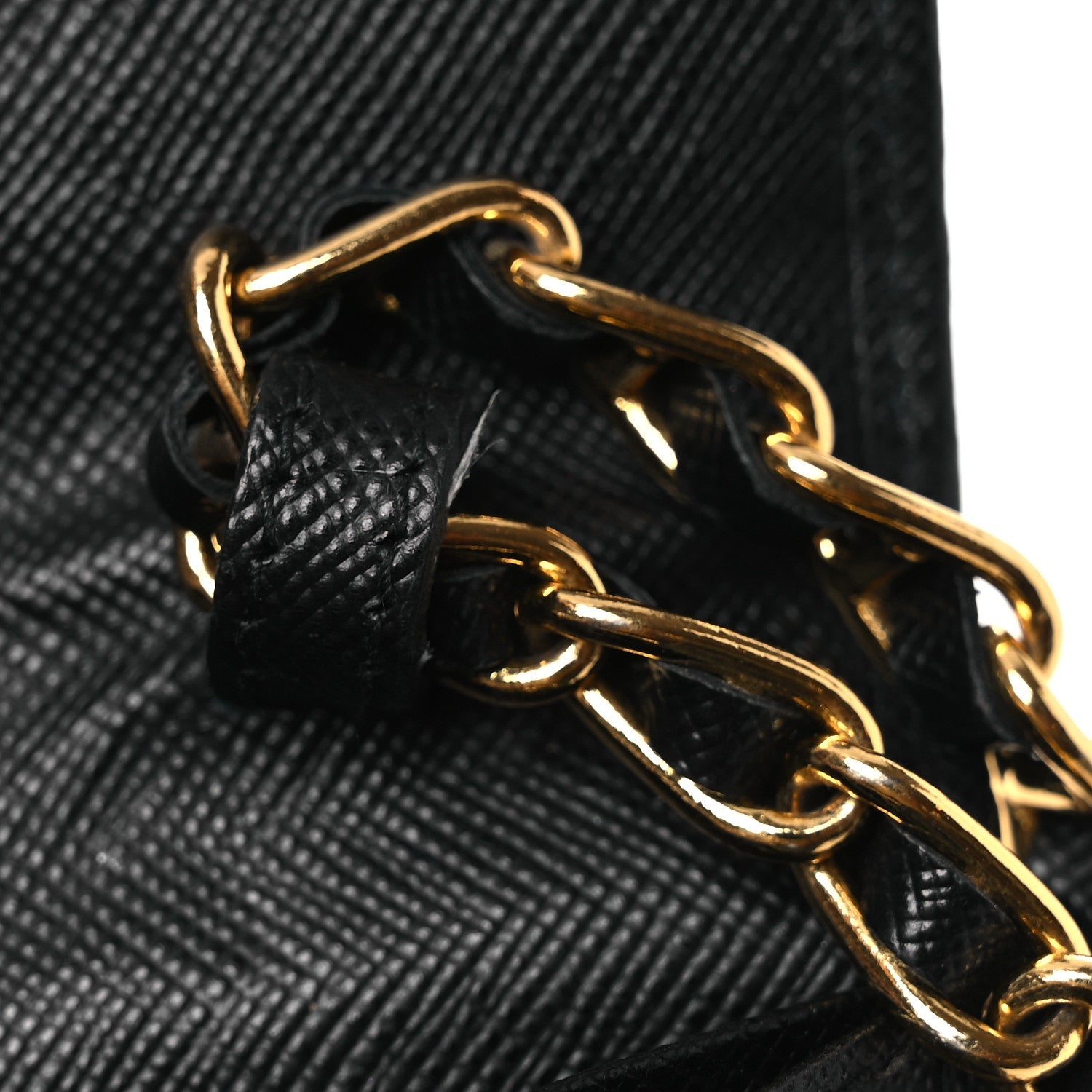 Saffiano Metal Oro Chain Wallet Black