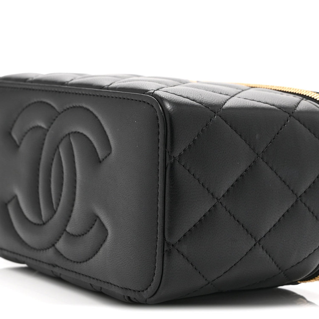 Lambskin Enamel Quilted Small Coco Hearts Vanity Case With Chain Black