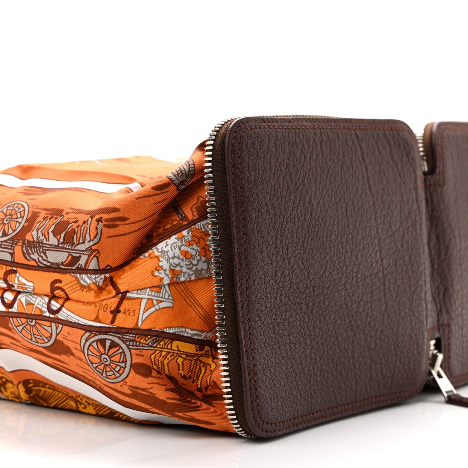Buffle Silky Jeu Des Omnibus Et Dames Blanches Pop Shopper Tote Orange Multicolor