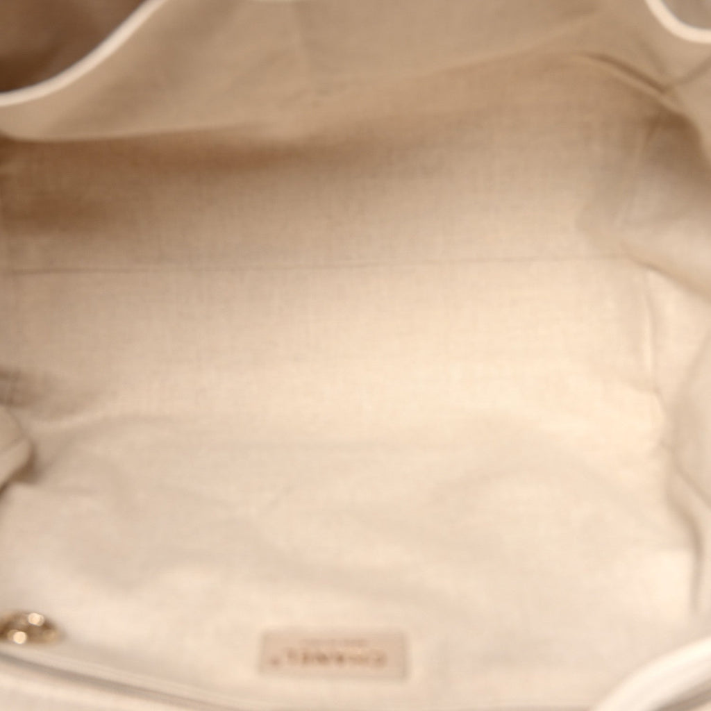 Mixed Fibers Calfskin Medium Deauville Tote Beige White