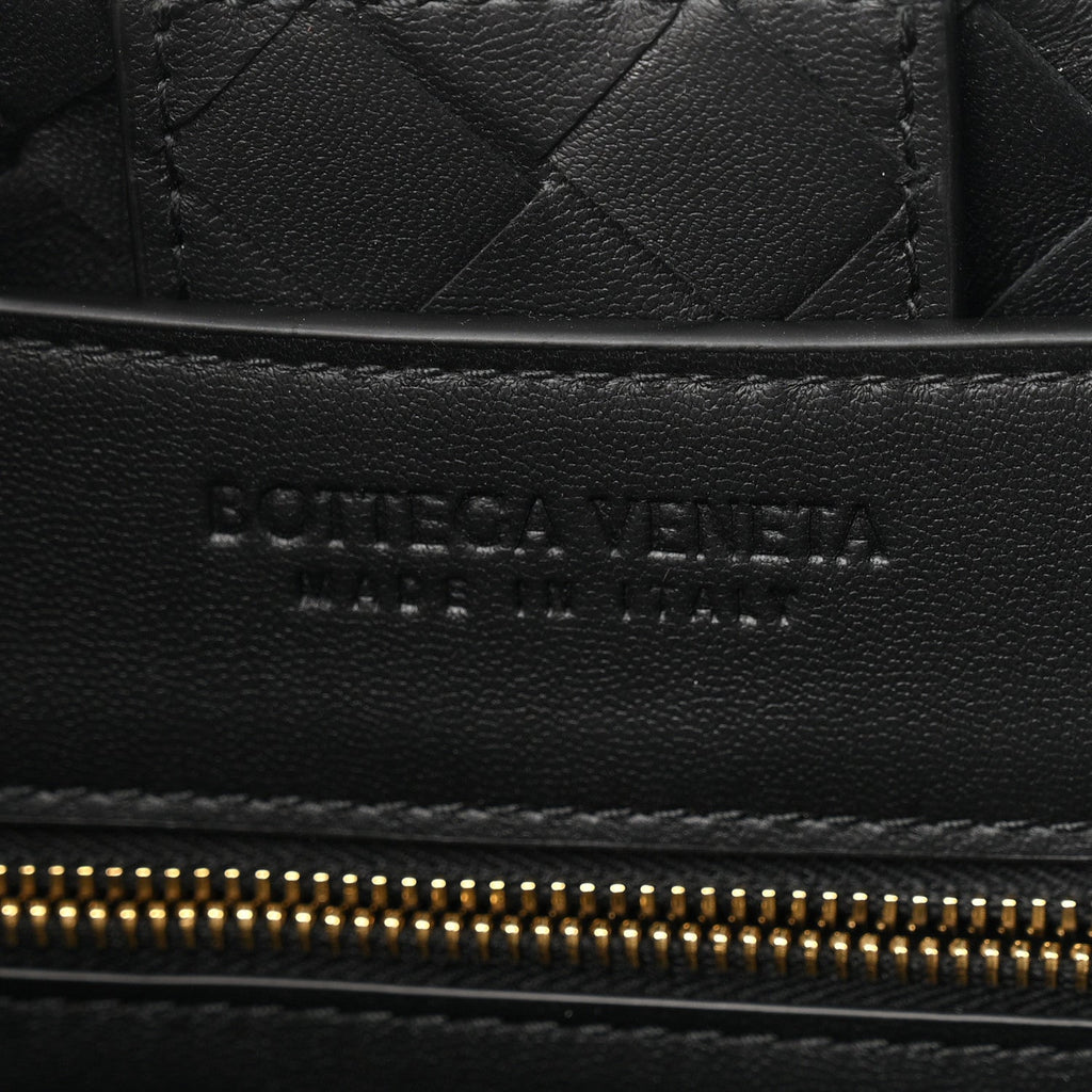 Nappa Intrecciato Medium Andiamo Shoulder Bag Black