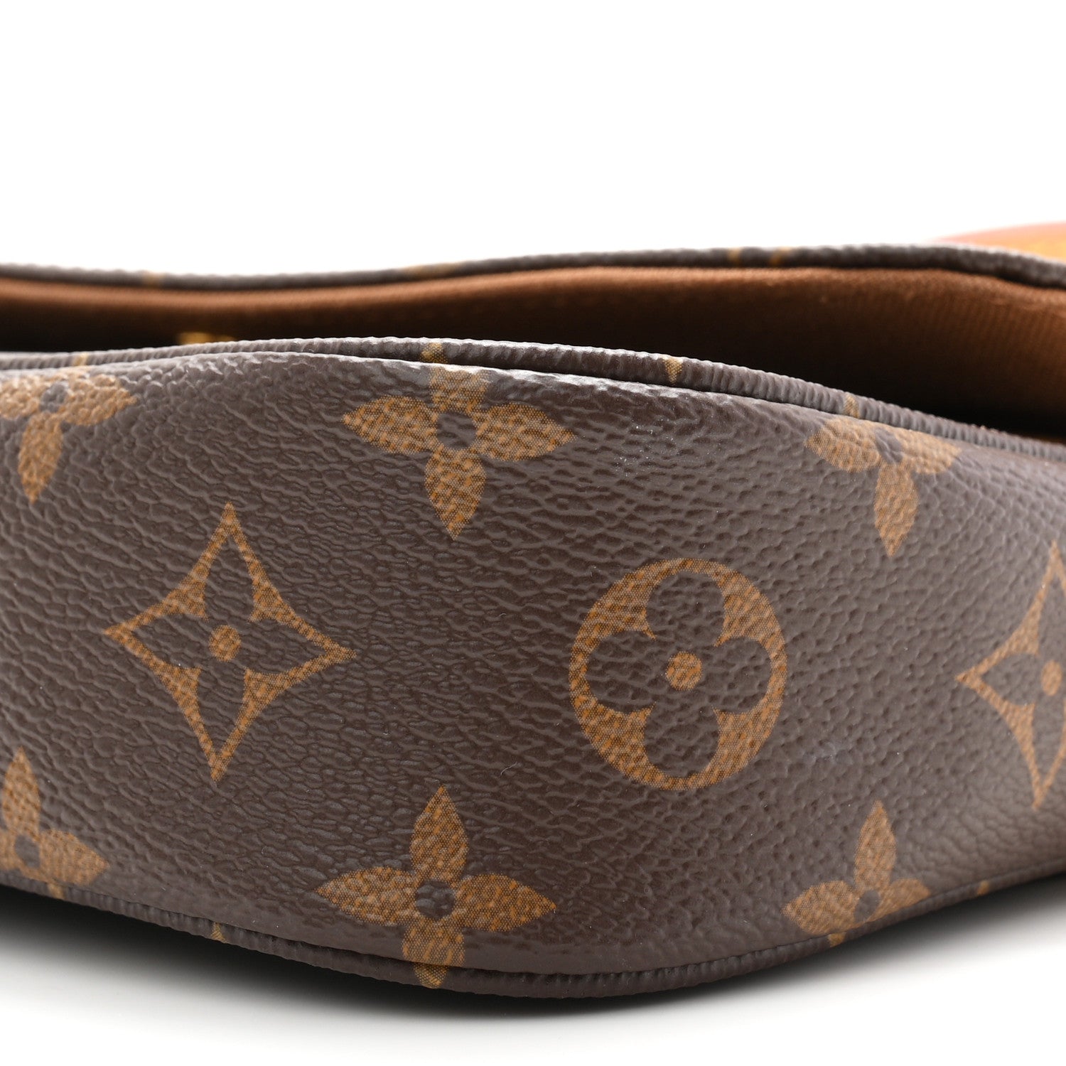 Monogram Ivy Wallet On Chain