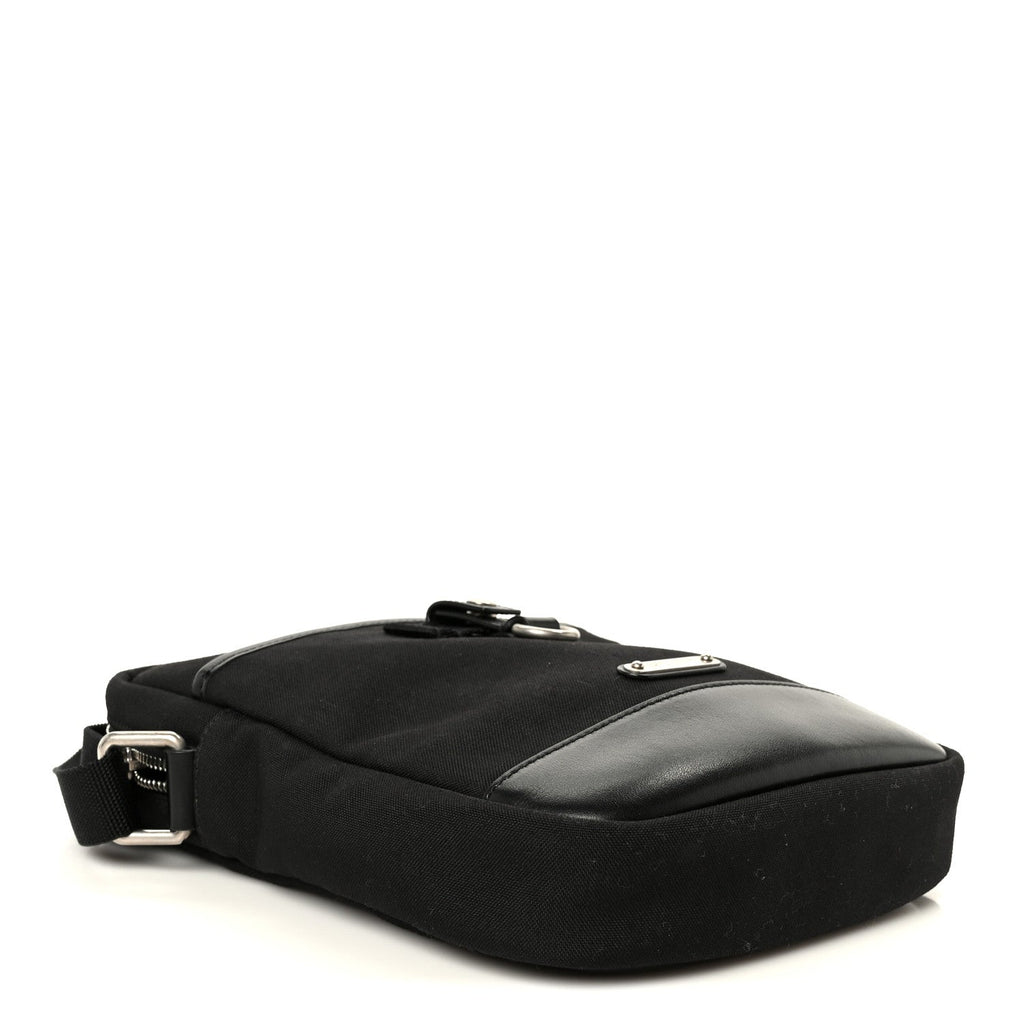 Canvas Rivington Race Pouch Black