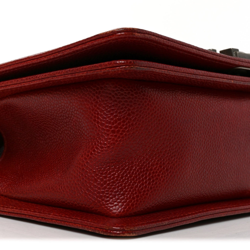 Caviar Quilted Medium Boy Flap Dark Red