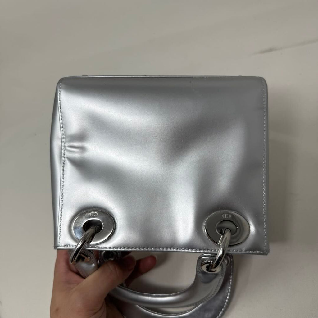 Dior Mini Metálico Plateado Patente Lady Dior Plata Cuero Charol B21-77