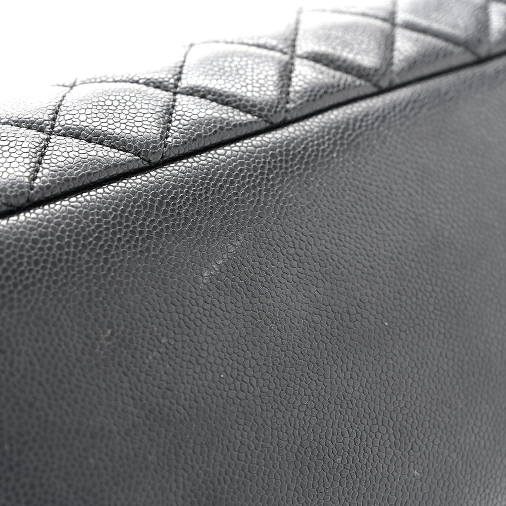 Caviar Quilted XL Grand Shopping Tote GST Black