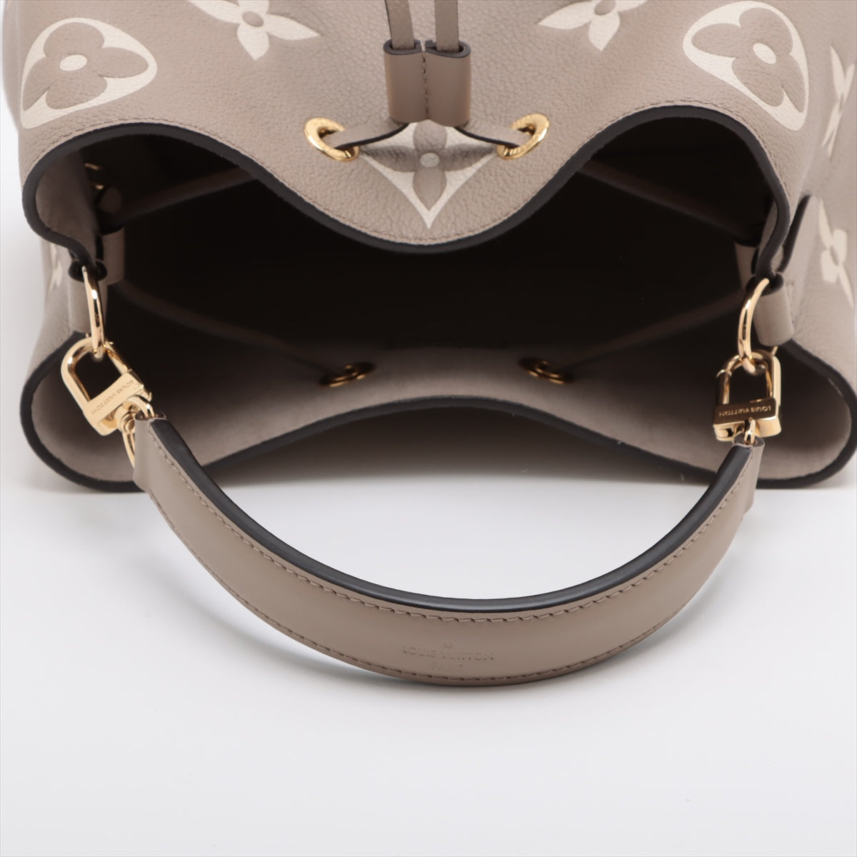Louis Vuitton Tourterelle Bicolour Monogram Empreinte Leather NeoNoe MM [Rented Out)