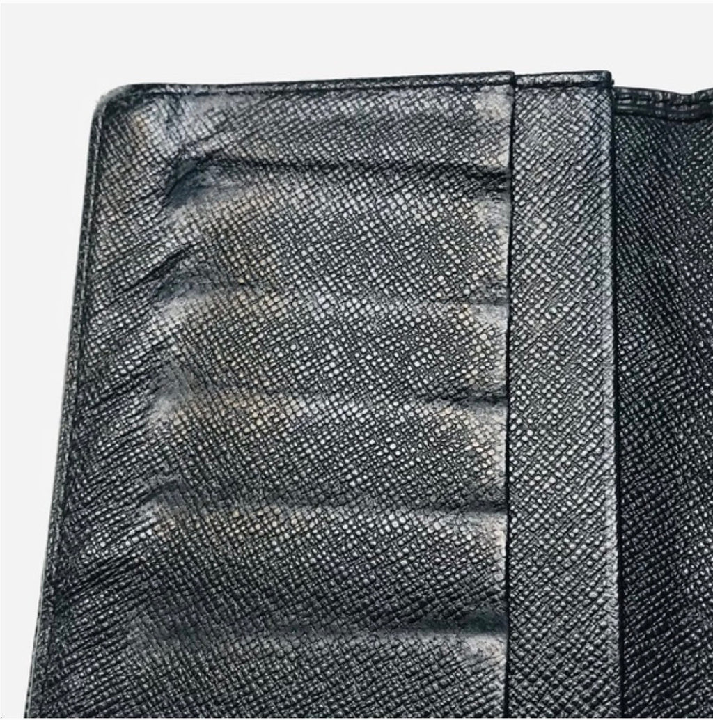 LOUIS VUITTON Epi Wallet Black