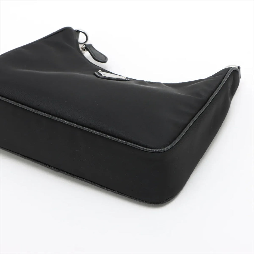 Prada Black Re-Edition 2005 Re-Nylon Shoulder Bag [Clearance Sale]