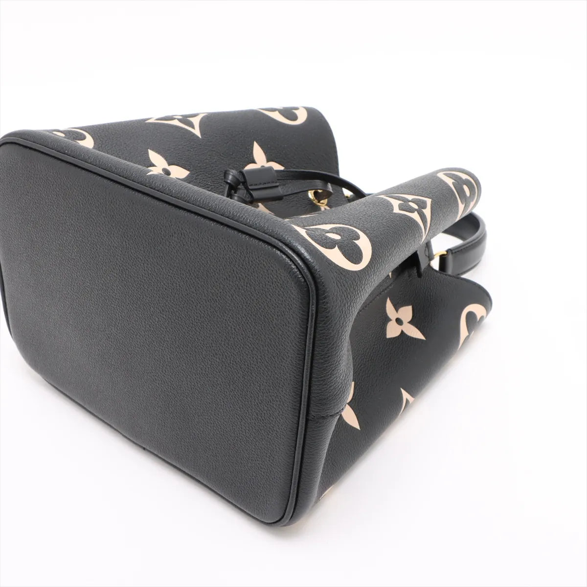 Louis Vuitton Black Beige Bicolor Monogram Empreinte Leather Neonoe MM [Clearance Sale]