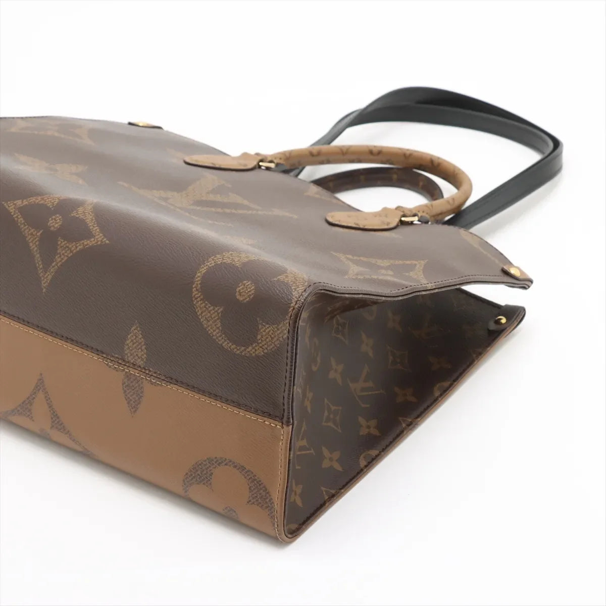 Louis Vuitton Monogram Leather OnTheGo MM [Clearance Sale]