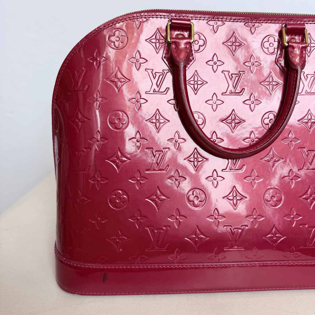 LOUIS VUITTON Vernis Alma MM Pomme D'Amour
