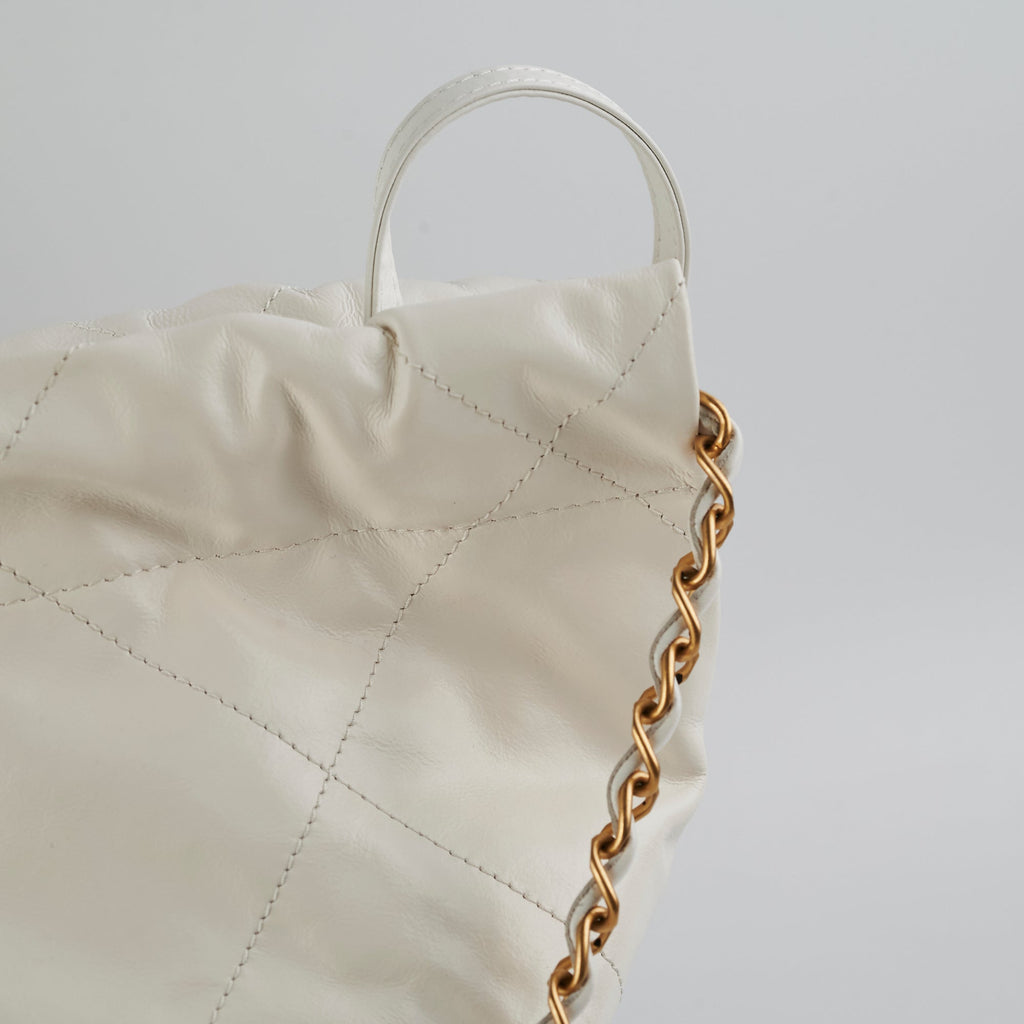 Chanel 22 Medium White