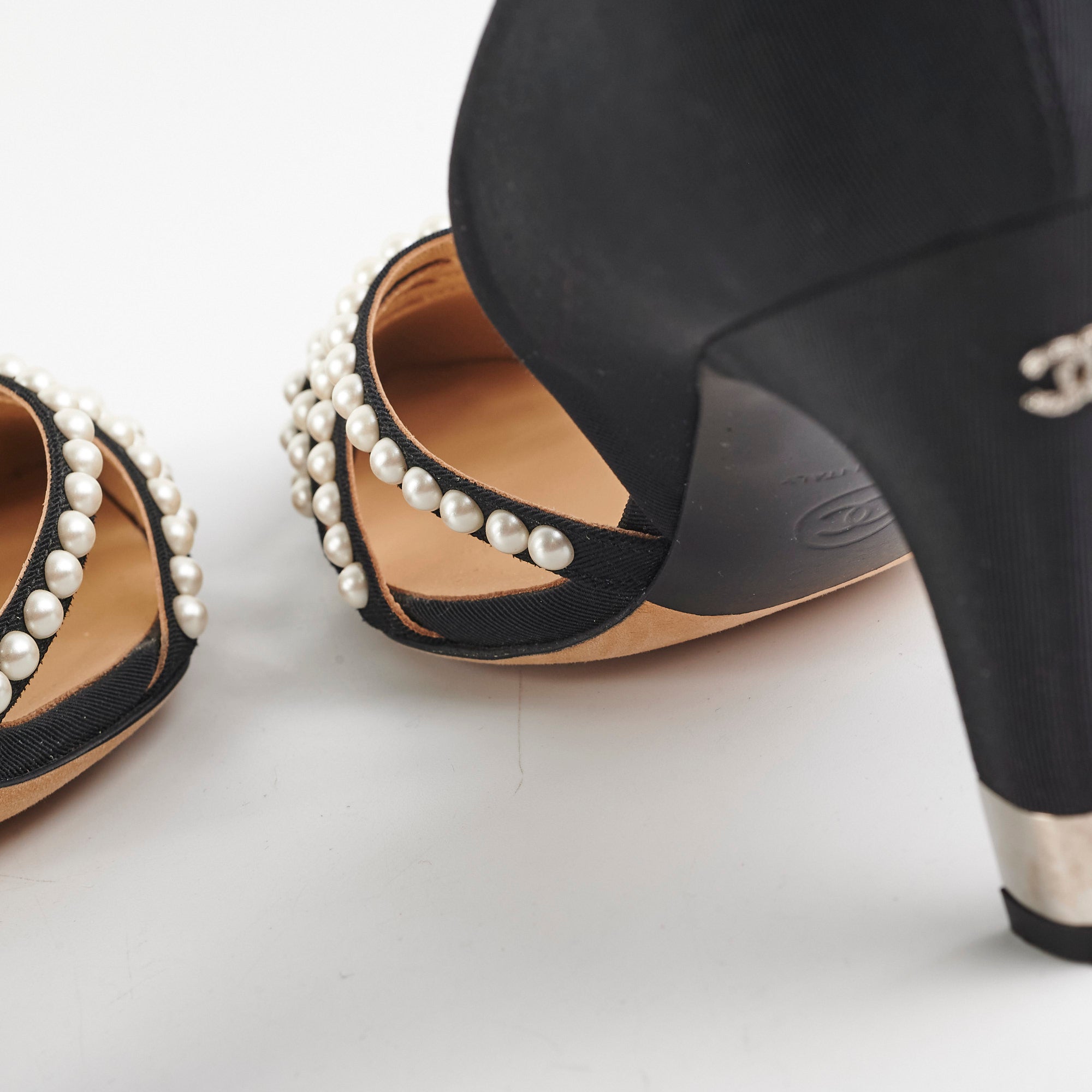 Chanel Pearl Heels Size 36 Black
