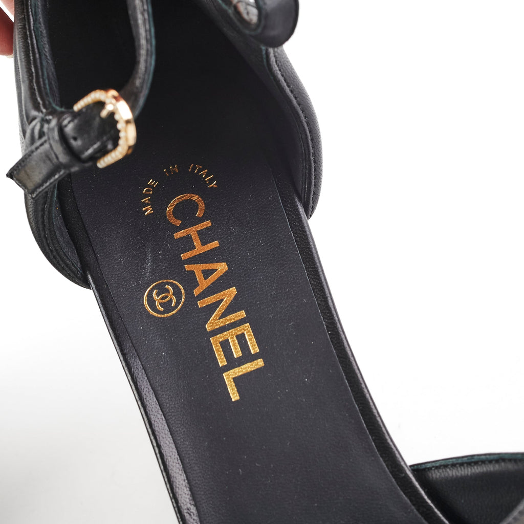 Chanel Quilted Black Sandals Size 40