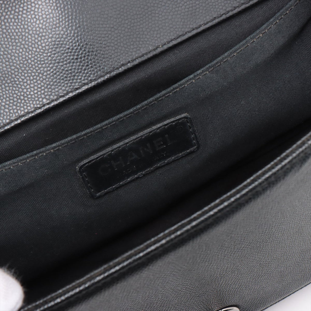 Chanel Old Medium Boy Chevron Caviar Black - 25 series
