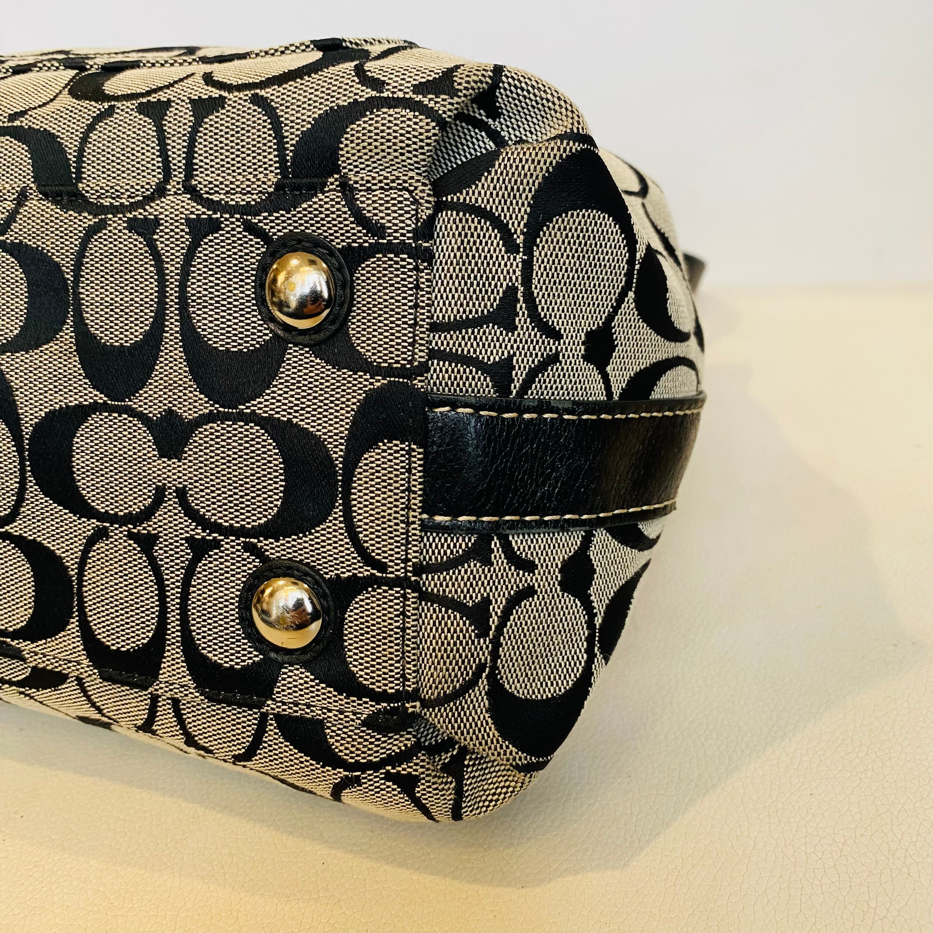 COACH Penelope Signature Black/Gray Tote Handbag F14692