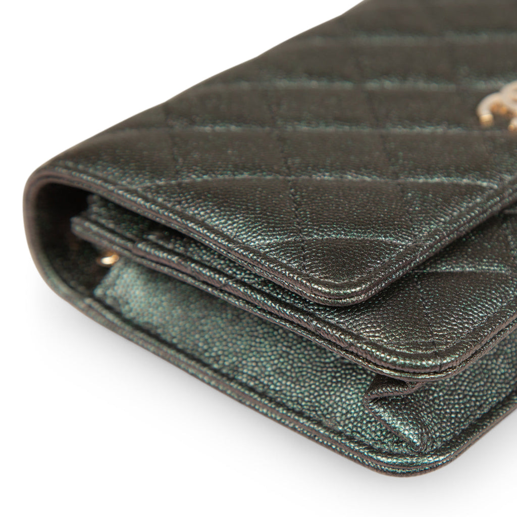 Chanel Wallet on Chain - Iridescent