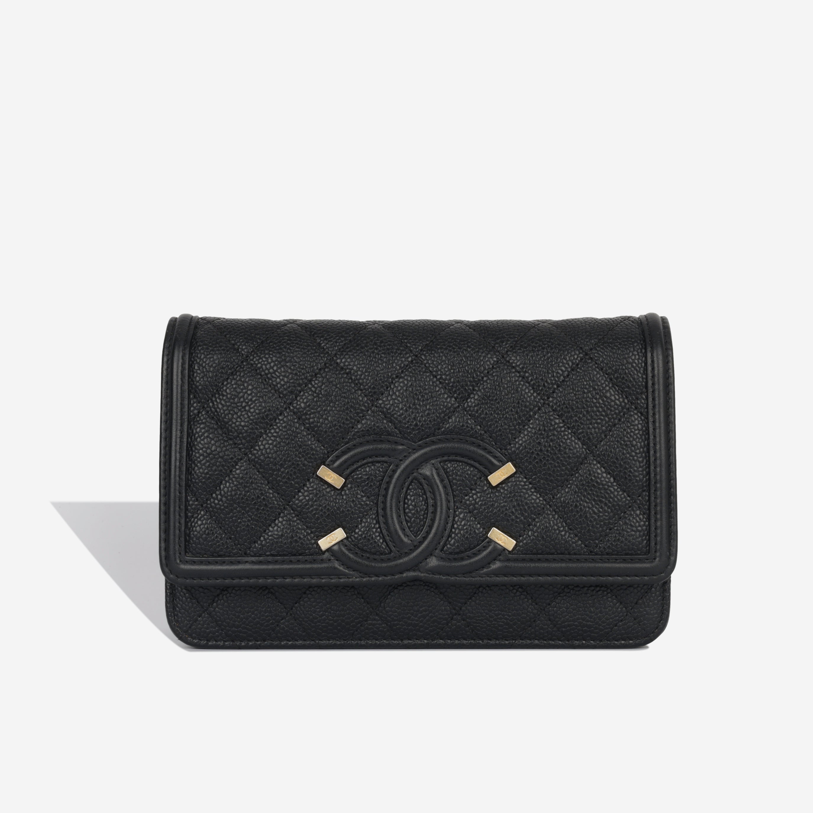 Chanel Filigree Wallet on Chain