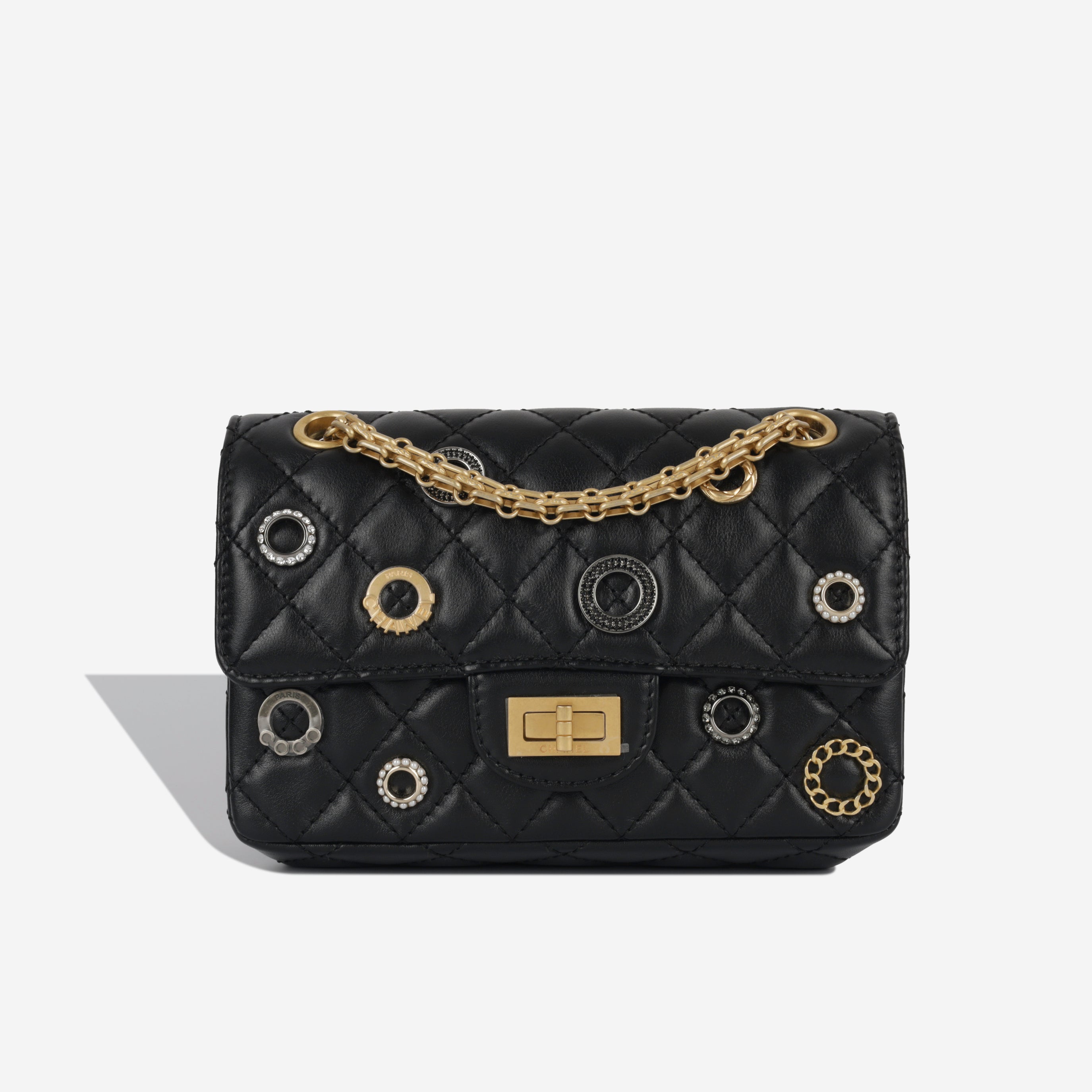 Chanel Seasonal 2.55 Re-issue - 224