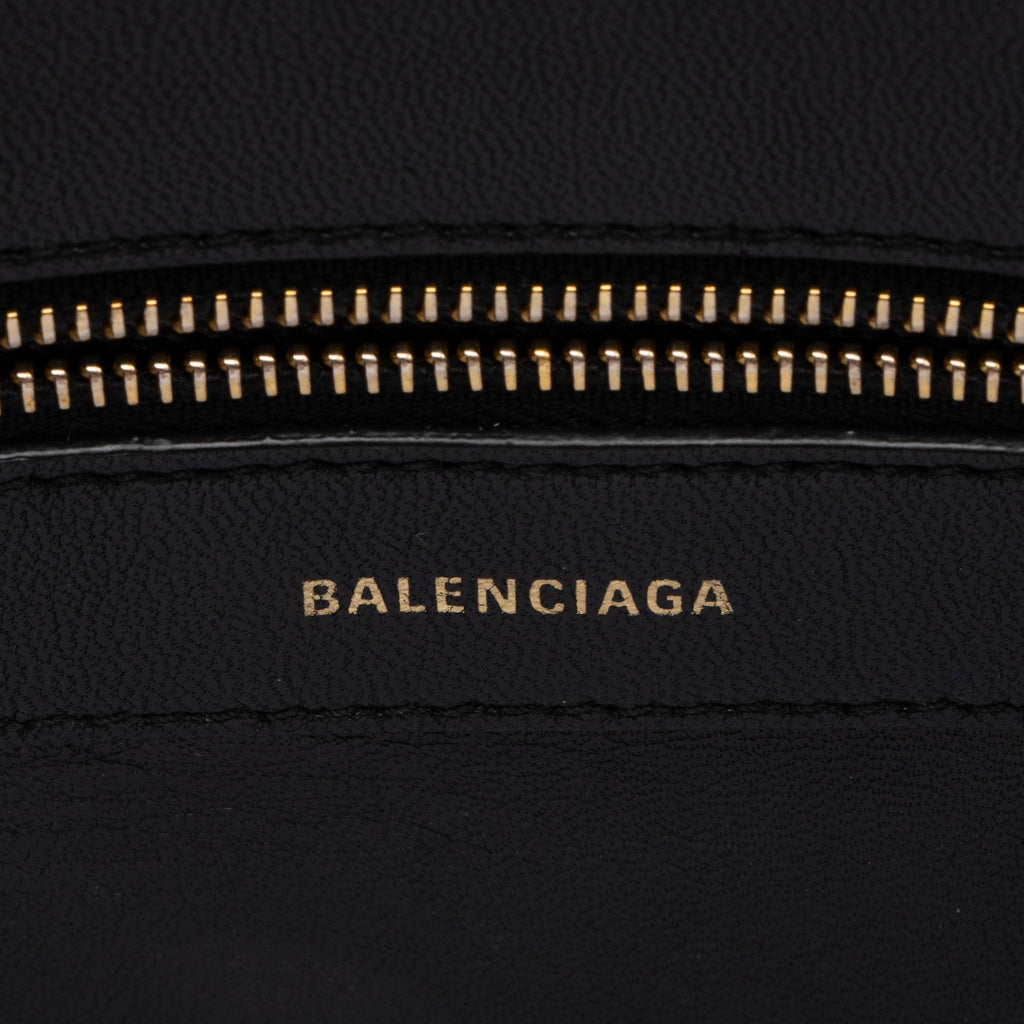 Balenciaga Grained Calfskin Ville Medium Top Handle Bag (SHF-MH72LN)