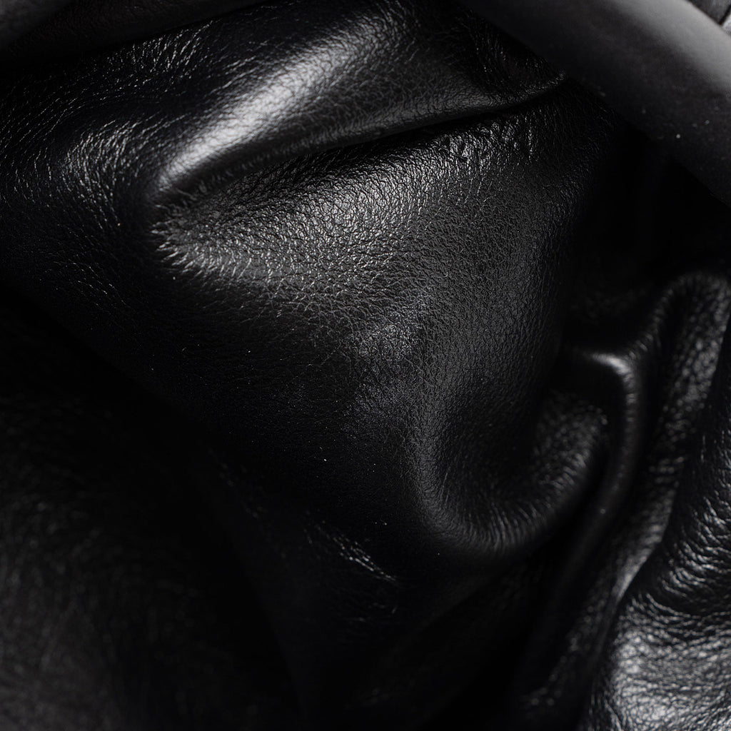 Bottega Veneta Calfskin Mini Pouch (SHF-MYjc4F)
