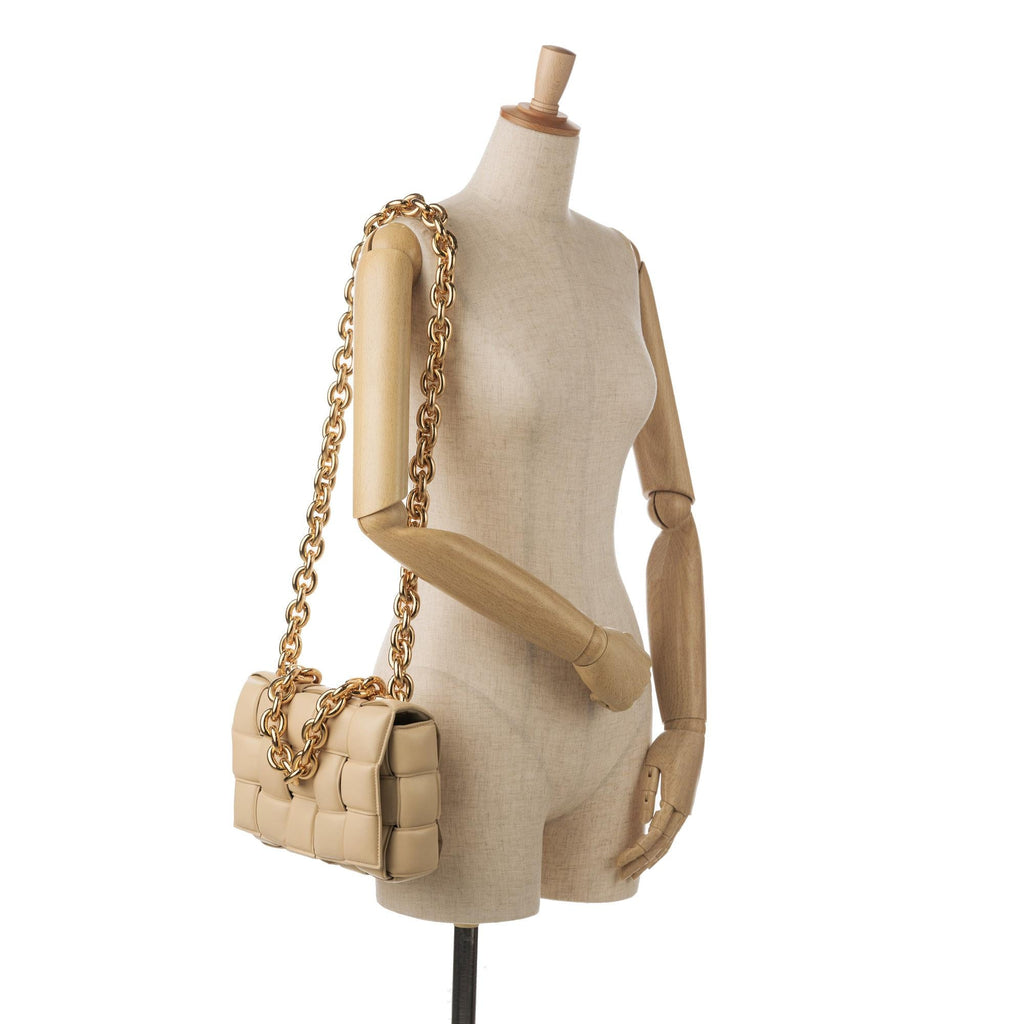 Bottega Veneta Intrecciato Lambskin Padded Chain Cassette (SHG-hg8jMi)
